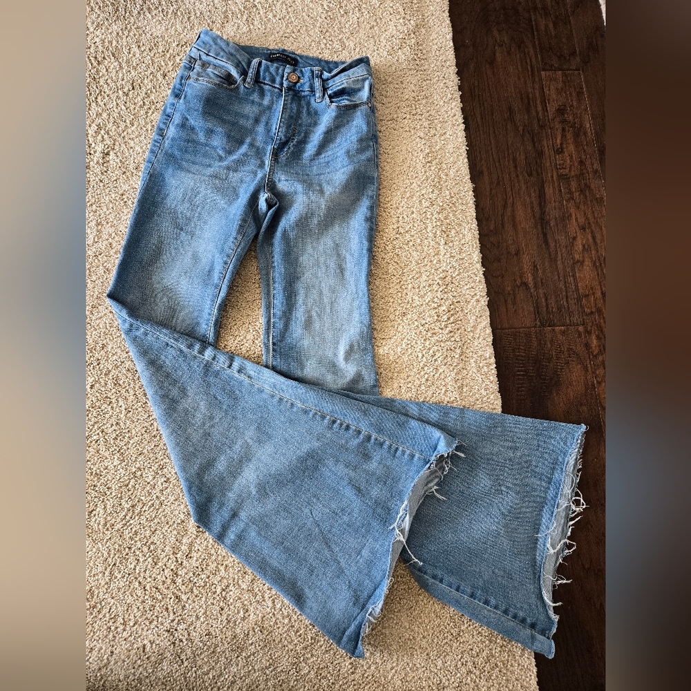 Flared Jeans